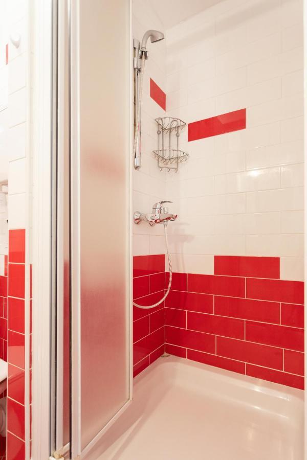 2bdr With Balcony Near Maksimir Apartment *
