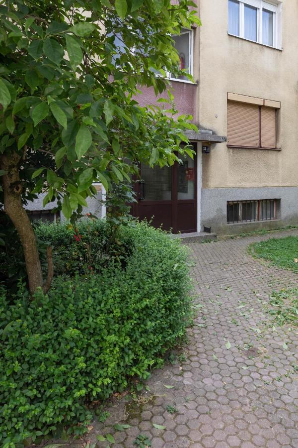 2bdr With Balcony Near Maksimir Zagreb